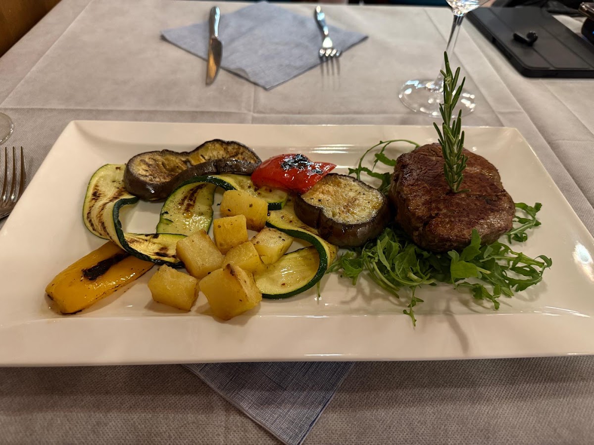 Filetto alla griglia con verdure